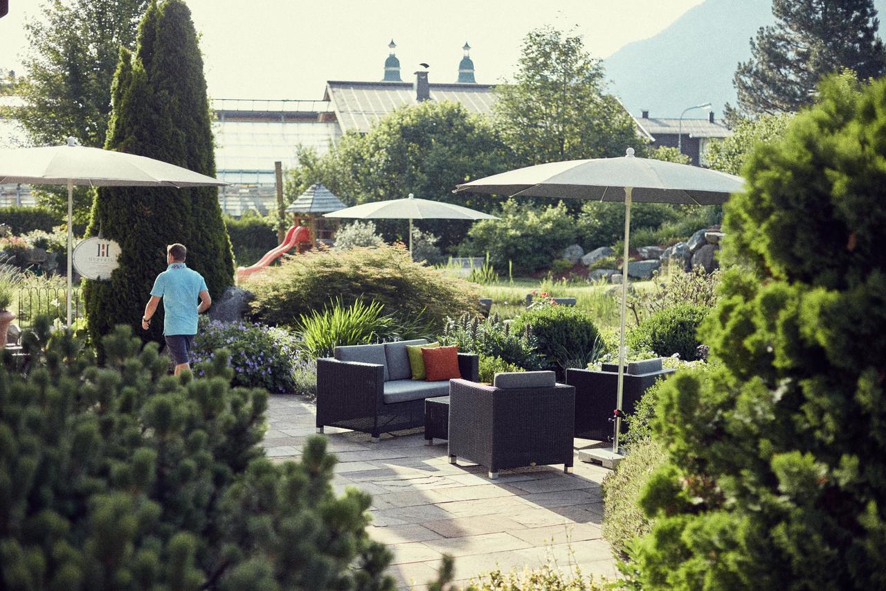 Hotel Hubertus Brixen im Thale Exterior photo